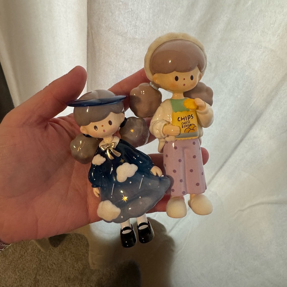 Molinta figures